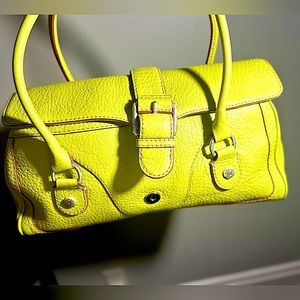 Michael Kors Shoulder Bag. Green Pebble Leather. Cream fabric inside.Retail $249